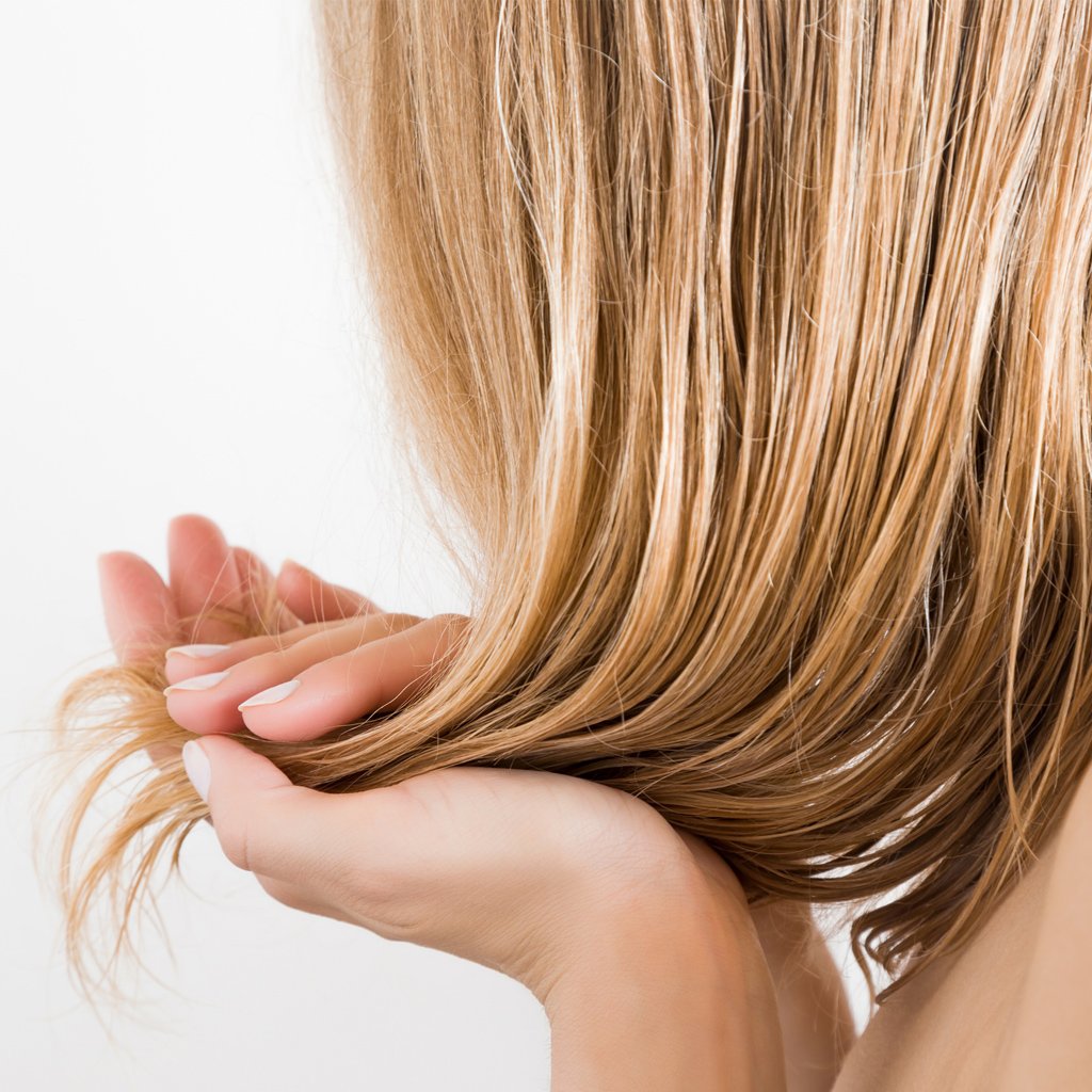 После родов волосы стали быстро жирнеть. Какое лечение необходимо при жирной коже головы?