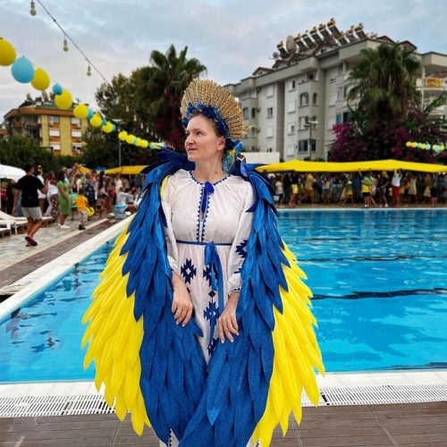 Незламна жінка-волонтерка!