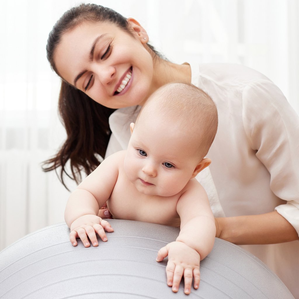 Как выкладывать на живот ребенка в 2-4 месяца