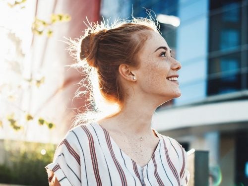 Как бороться с пигментными пятнами?