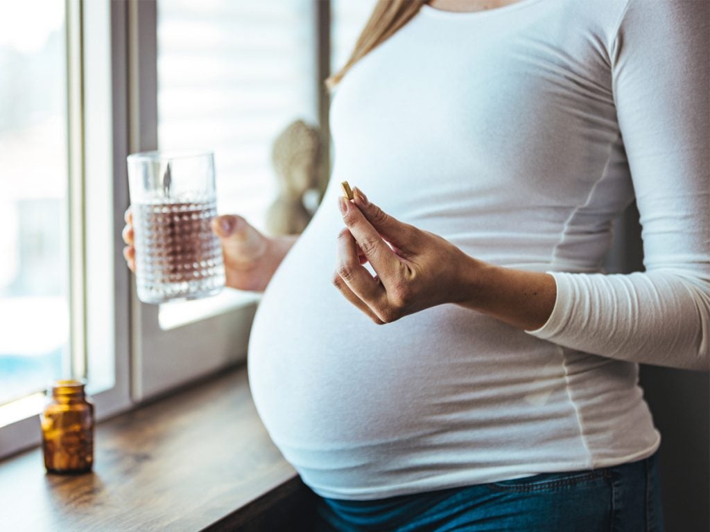 Які харчові добавки корисно вживати вагітним жінкам