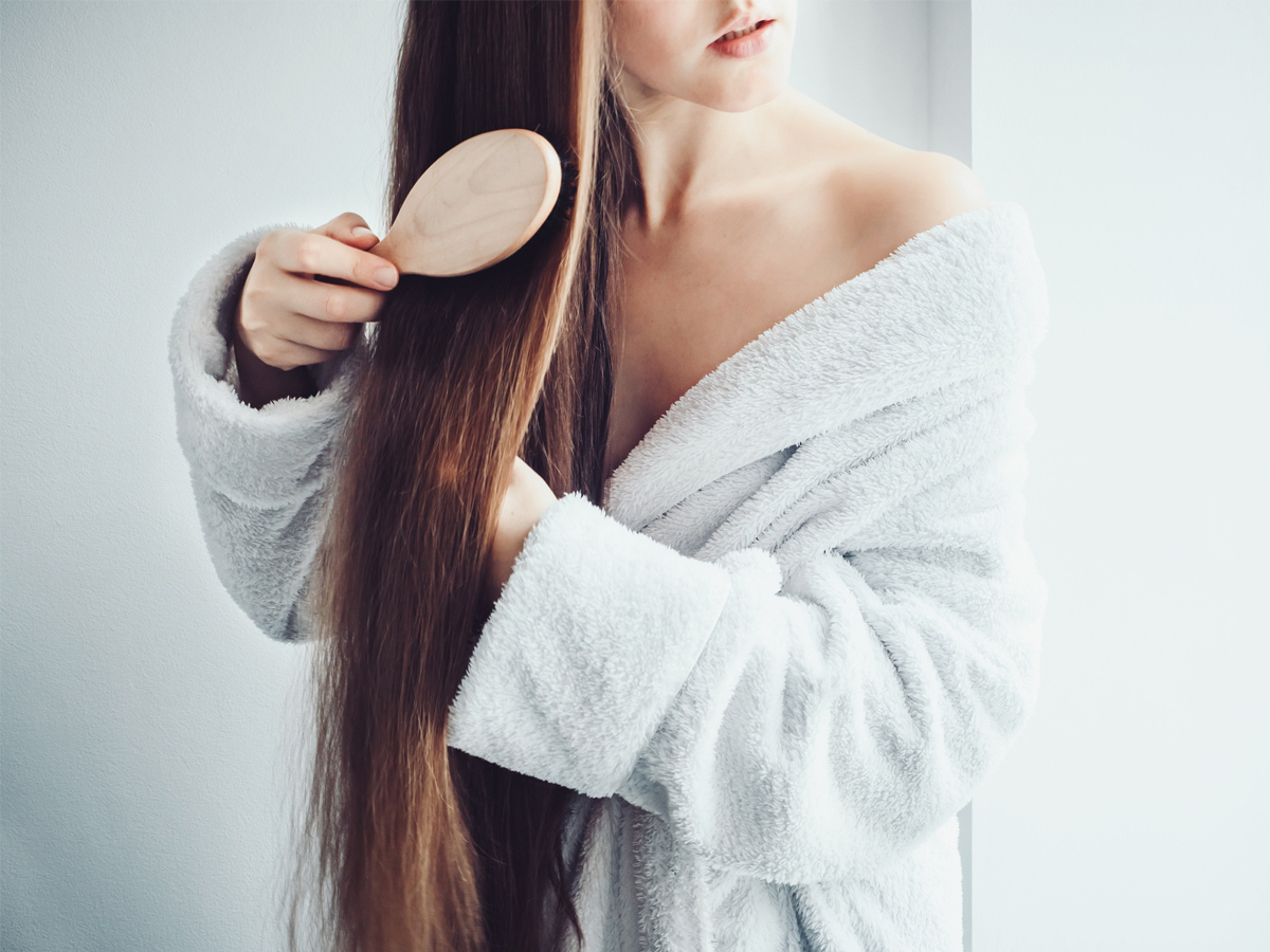 Чим відрізняється живлення від відновлення волосся