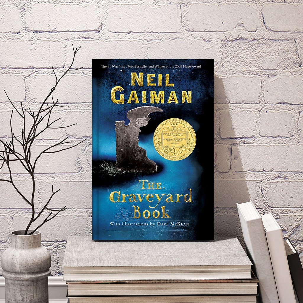 01 The Graveyard Book Neil Gaiman(1353)