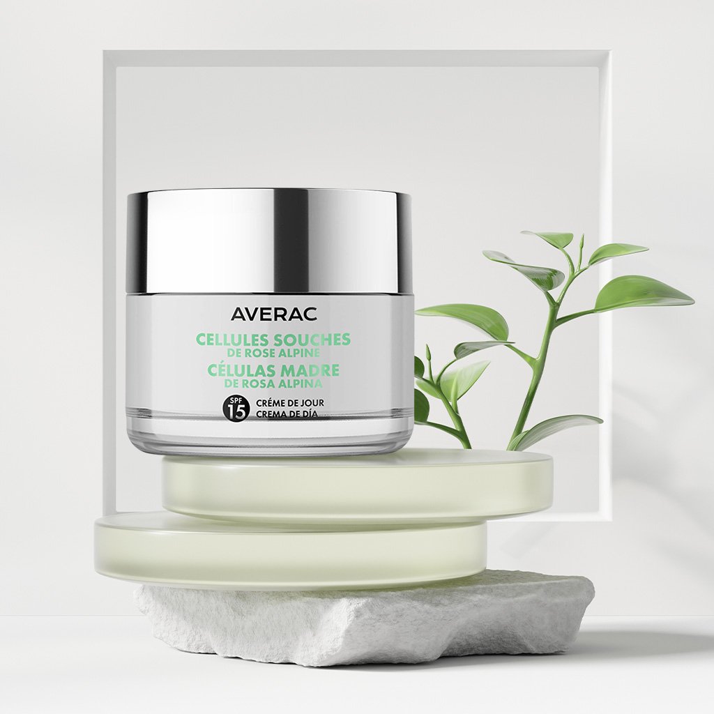 02 Averac Essential Day Cream SPF 15 (1389)