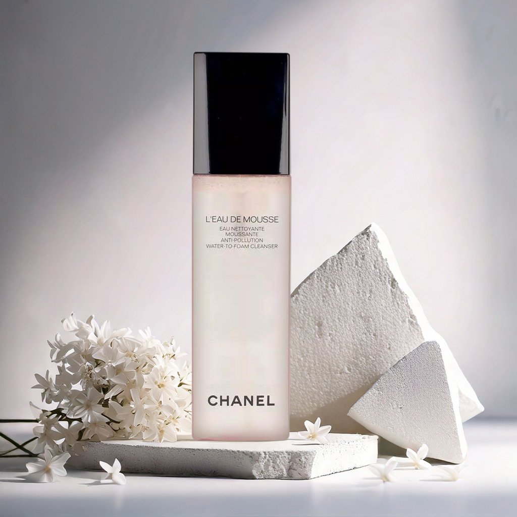 09 Chanel L'eau De Mousse Water-To-Foam Cleanser (1127)