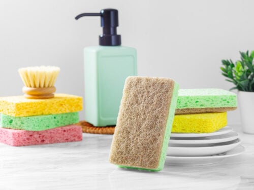 0-Про-що-мовчить-твоя-губка-для-миття-посуду