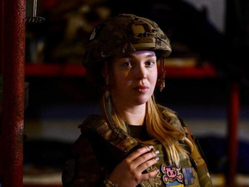 «Коли страх кричить, а ти мовчки тримаєш за руку»: історія медикині з позивним Соня