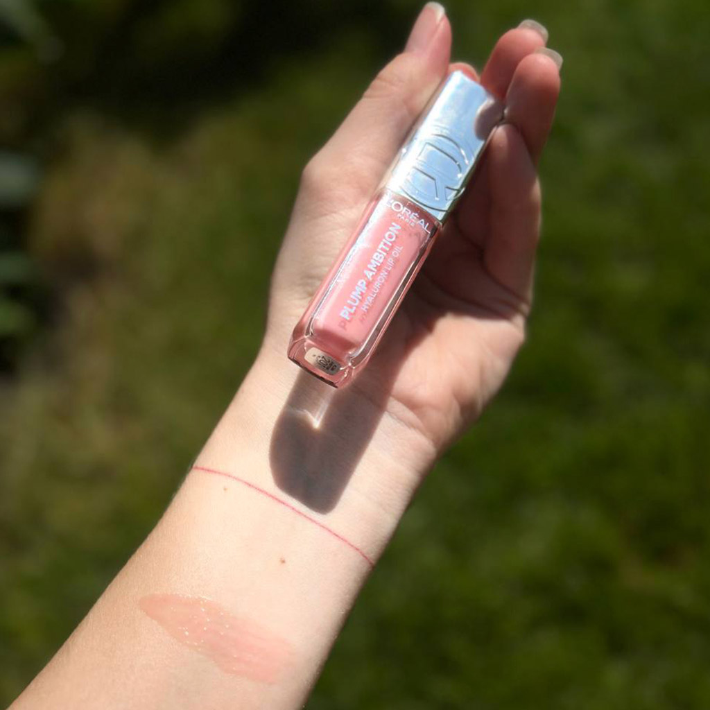 08-EVA-Blog-тестує-блиск-олію-L’Oreal-Paris-Plump-Ambition-1
