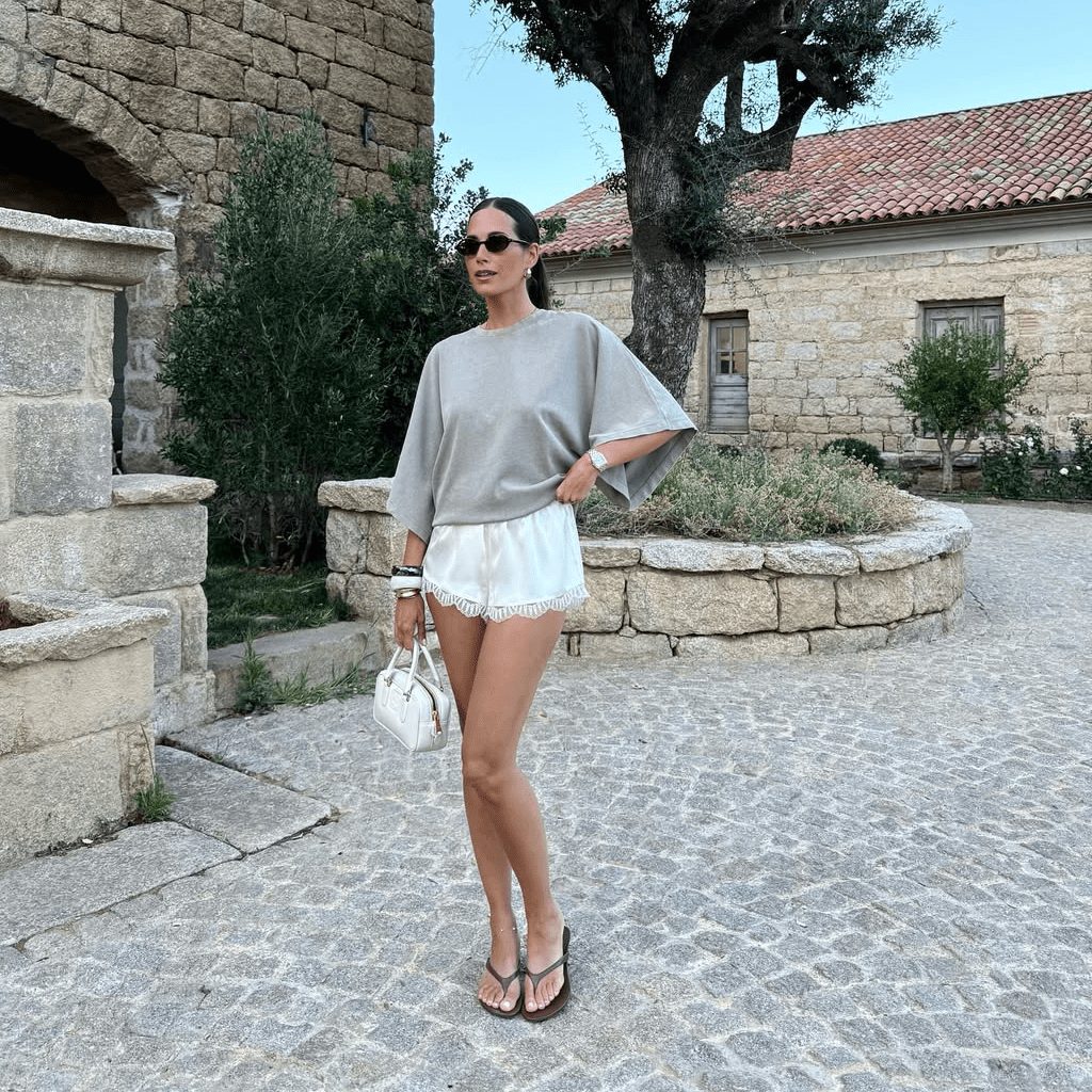 футболка з шортами