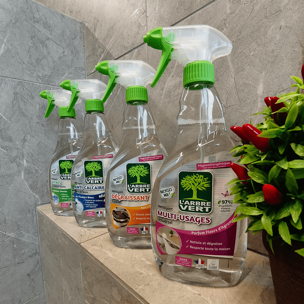 очищающие спреи от французского бренда L'Arbre Vert