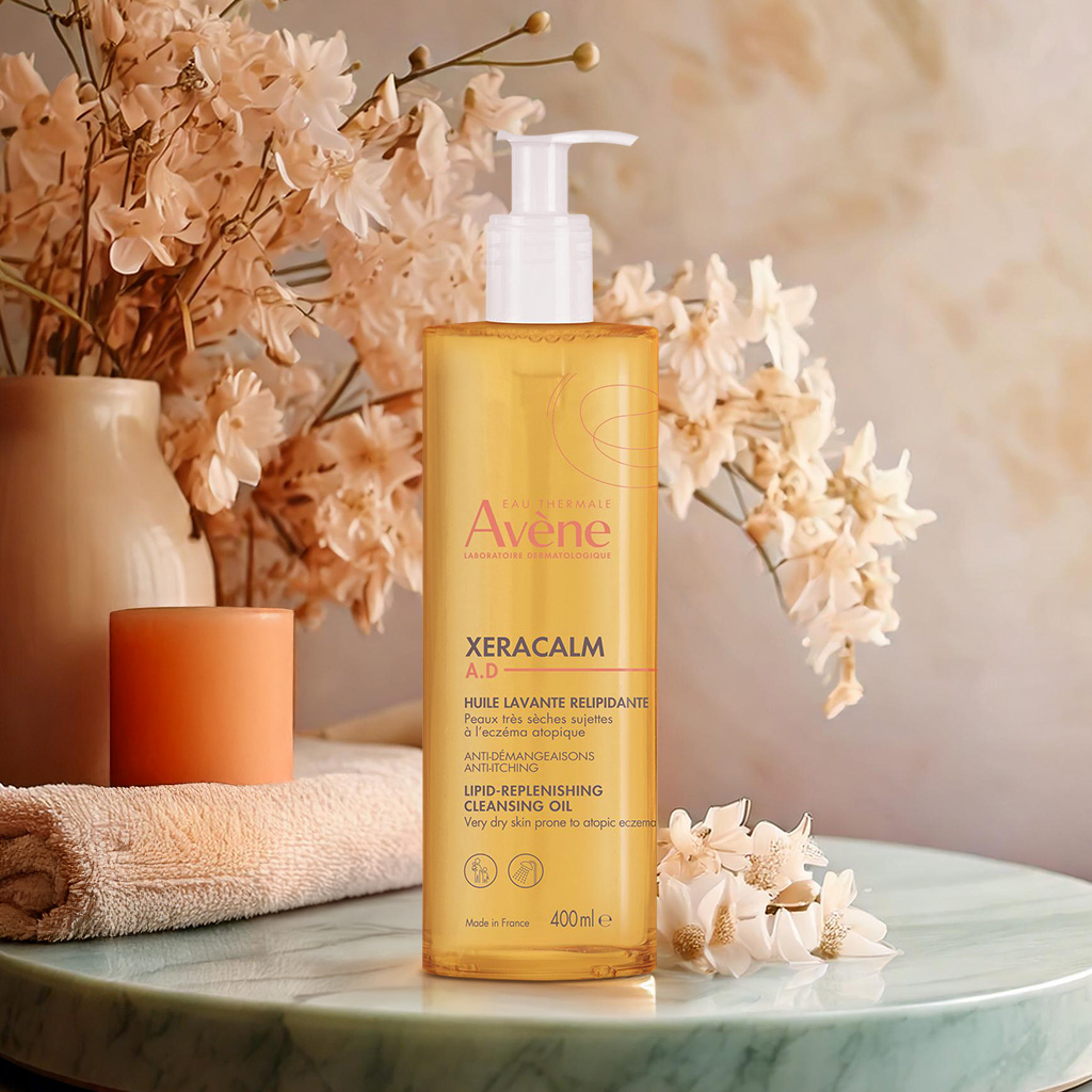 01 Avene XeraCalm A.D Lipid-Replenishing Cleansing Oil (1533)