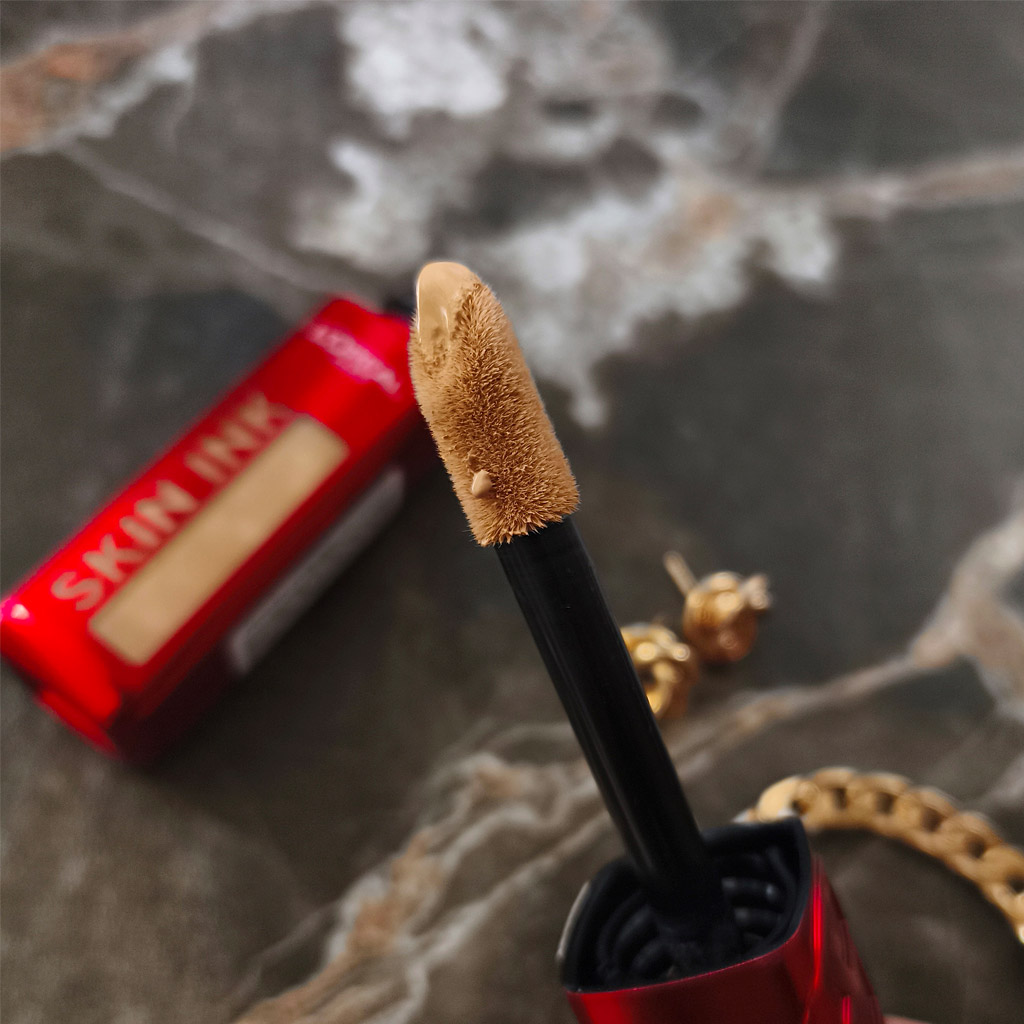 07-Нас-надурили-чи-це-справді-найкращий-тональний-крем-від-L’Oreal-Paris