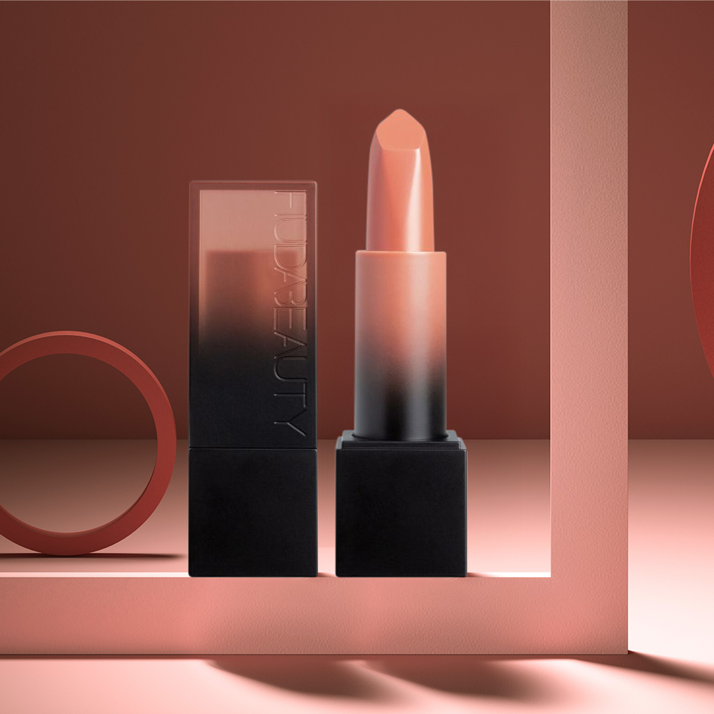 08 Huda Beauty Power Bullet Cream Glow Lipstick (254)