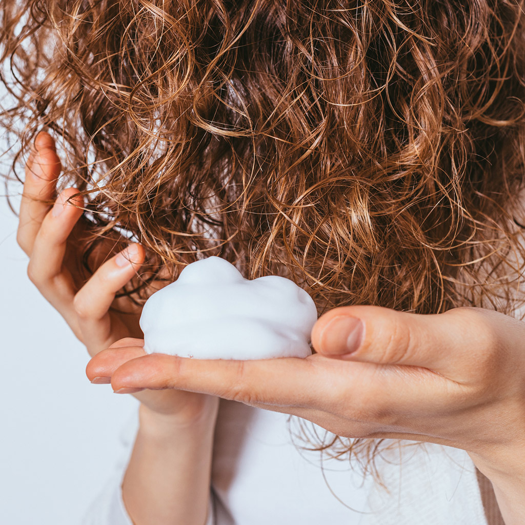 12-10-шампунів-для-розгладження-волосся