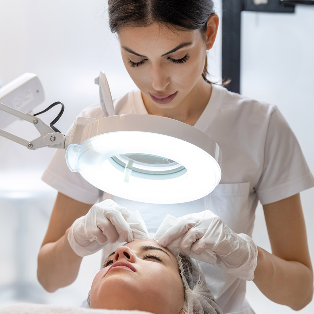 2-Вампірська-підтяжка-обличчя