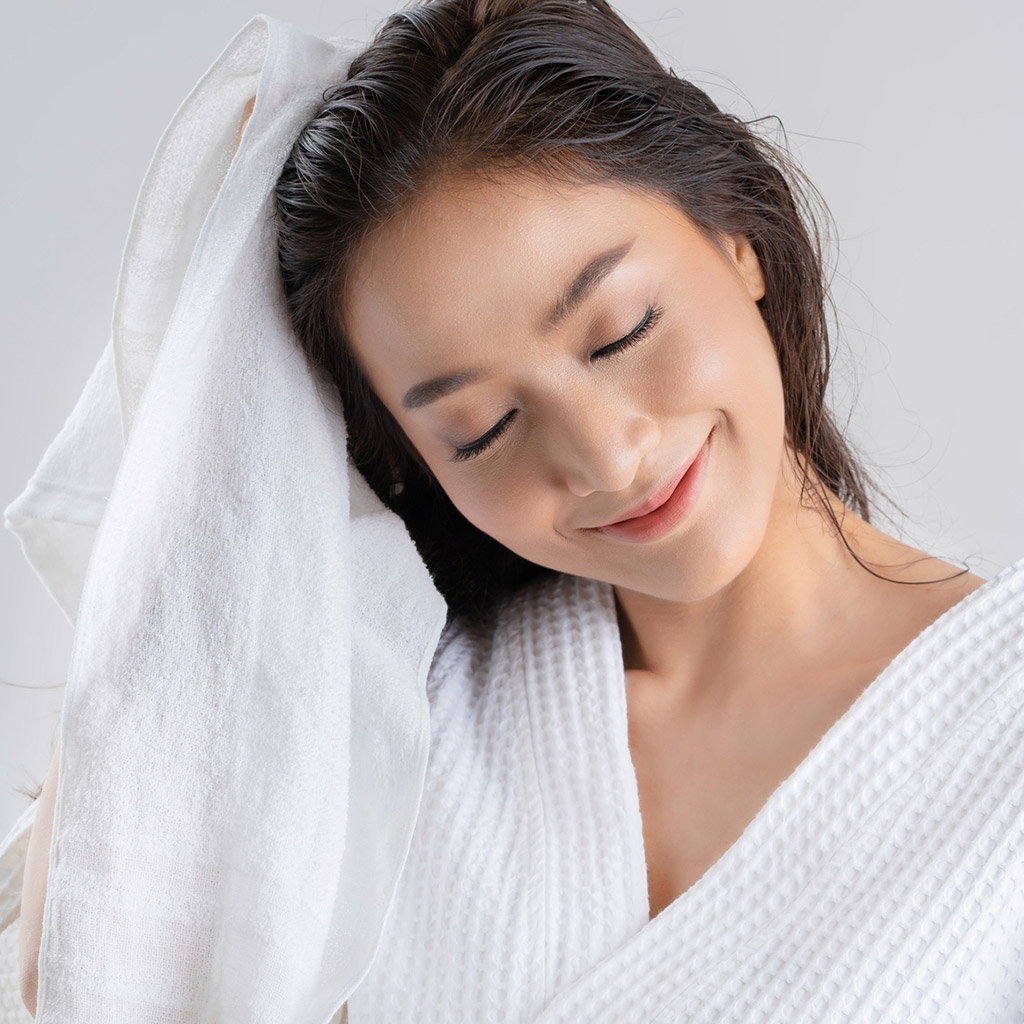 3-Как-сделать-волосы-блестящими-и-послушными-без-салонных-процедур