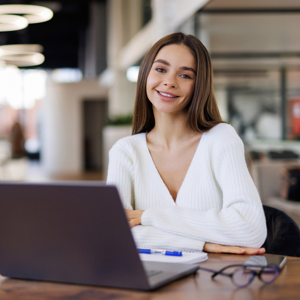 6-5-лайфхаків,-які-допоможуть-мати-гарний-вигляд-під-час-відеодзвінка-1