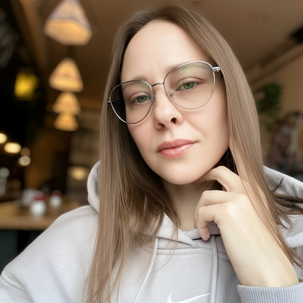 6-Malevich-Lip-Art-Plumper