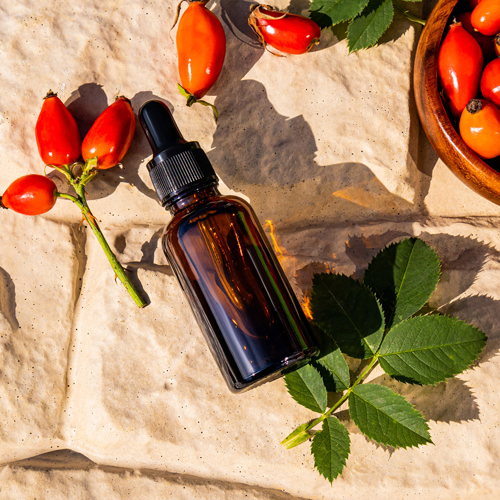 08-Олія-шипшини-для-твого-обличчя,-тіла,-волосся