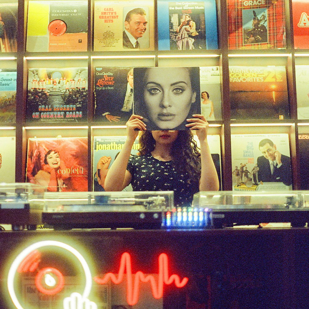 1-10-психологічних-причин,-чому-ти-не-можеш-залишатися-собою-серед-інших