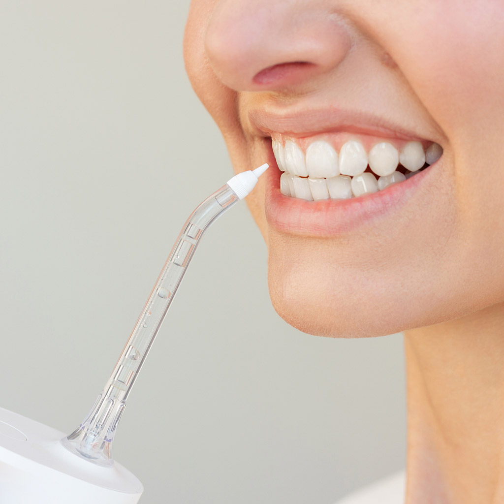 10-Іригатор-для-зубів