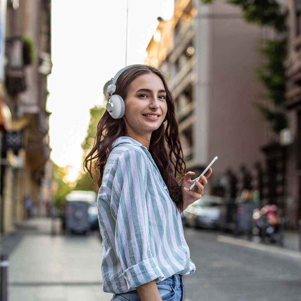 3-З-ким-не-буває-дивацтва-і-заскоки-авторів-EVA-Blog