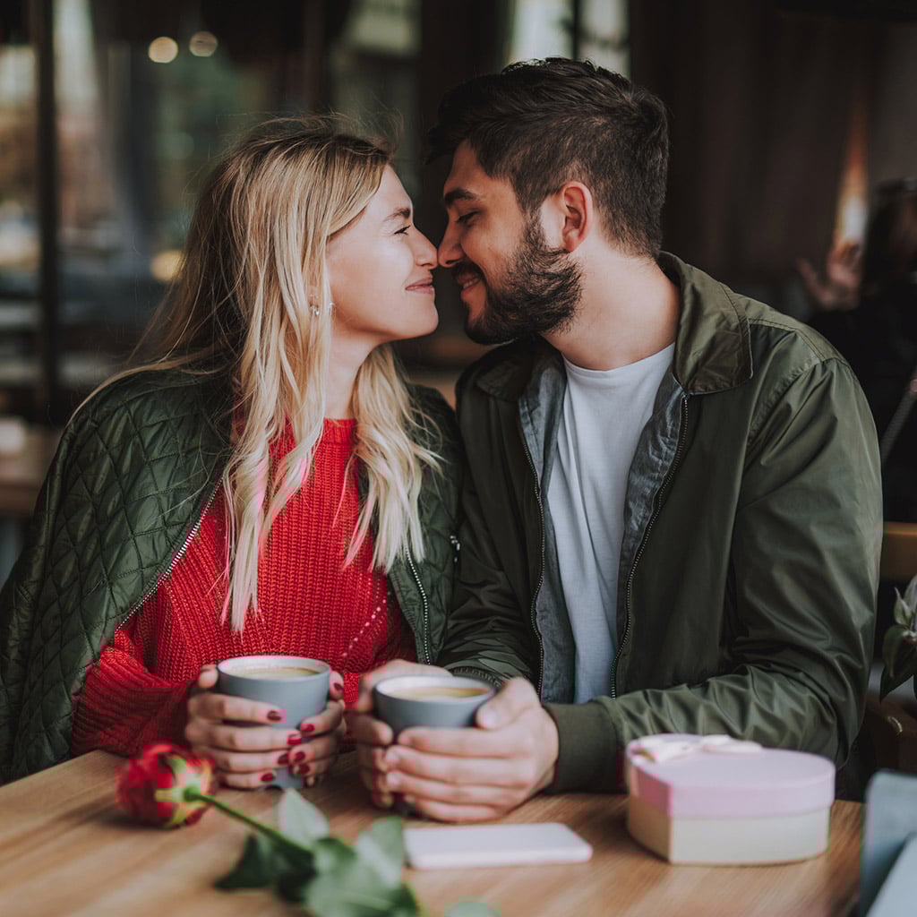 4-Як-зустрічатися-з-хлопцем-інтровертом,-якщо-ти-–-екстраверт