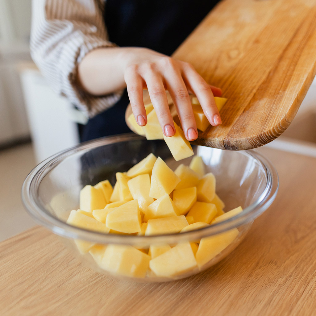 6-Картопля-м’яка-всередині-з-хрусткою-скоринкою-в-духовці