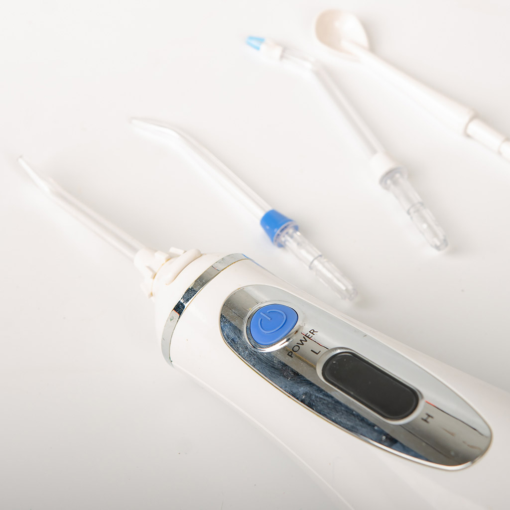 8-Іригатор-для-зубів