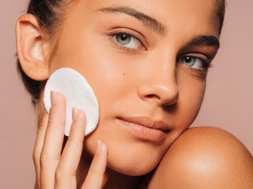 0-Особливості-підбору-косметики-для-комбінованої-шкіри