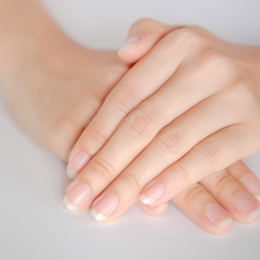 9-Секрет-міцних-і-здорових-нігтів-1