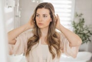 0-Поширені-помилки-в-догляді-за-шкірою-голови,-які-сприяють-появі-лупи