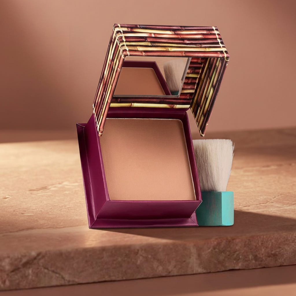 08 Benefit Hoola (349)