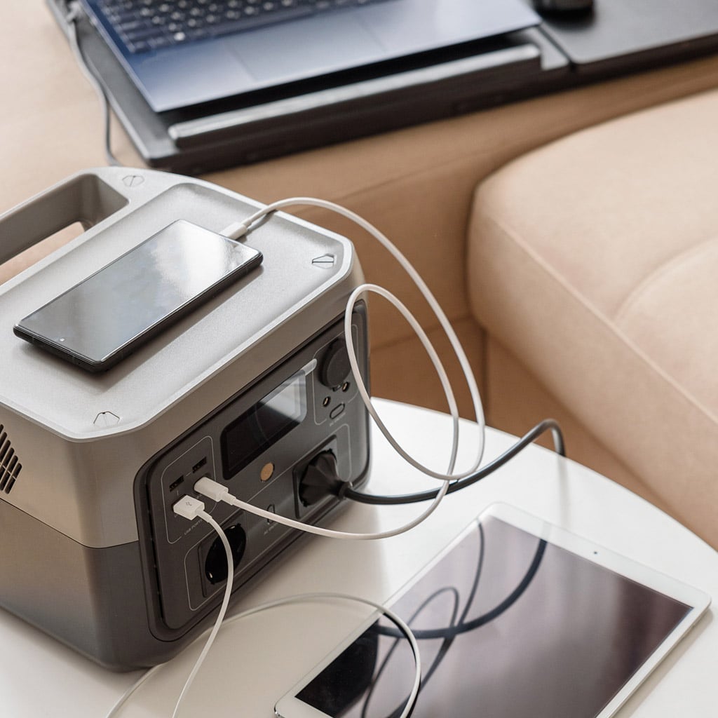 1-Інвертор-чи-зарядна-станція