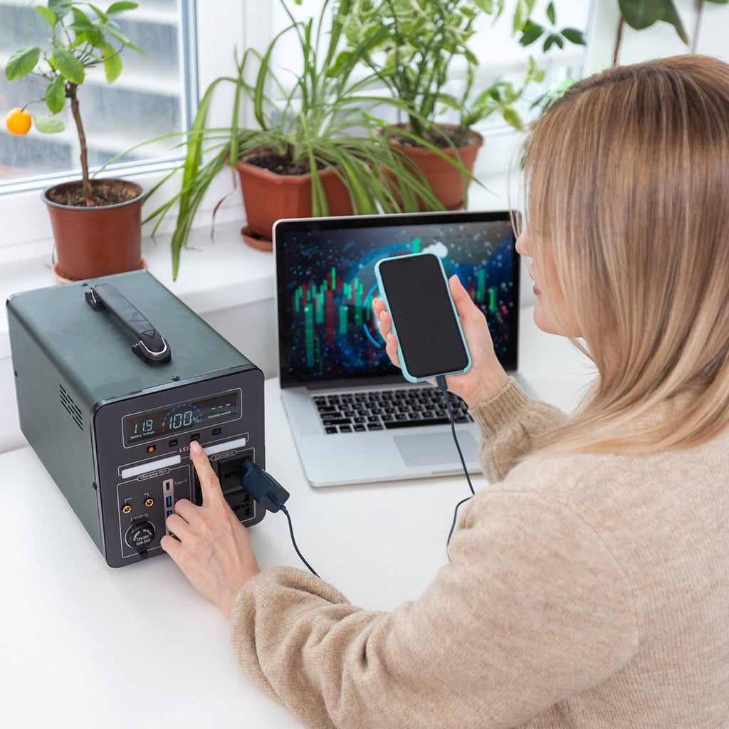 2-Інвертор-чи-зарядна-станція