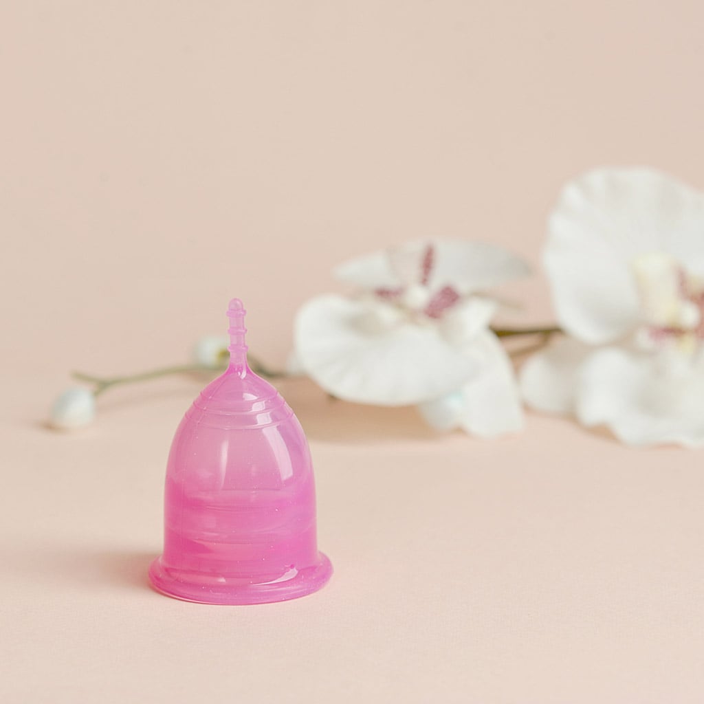 12-Менструальна-чаша