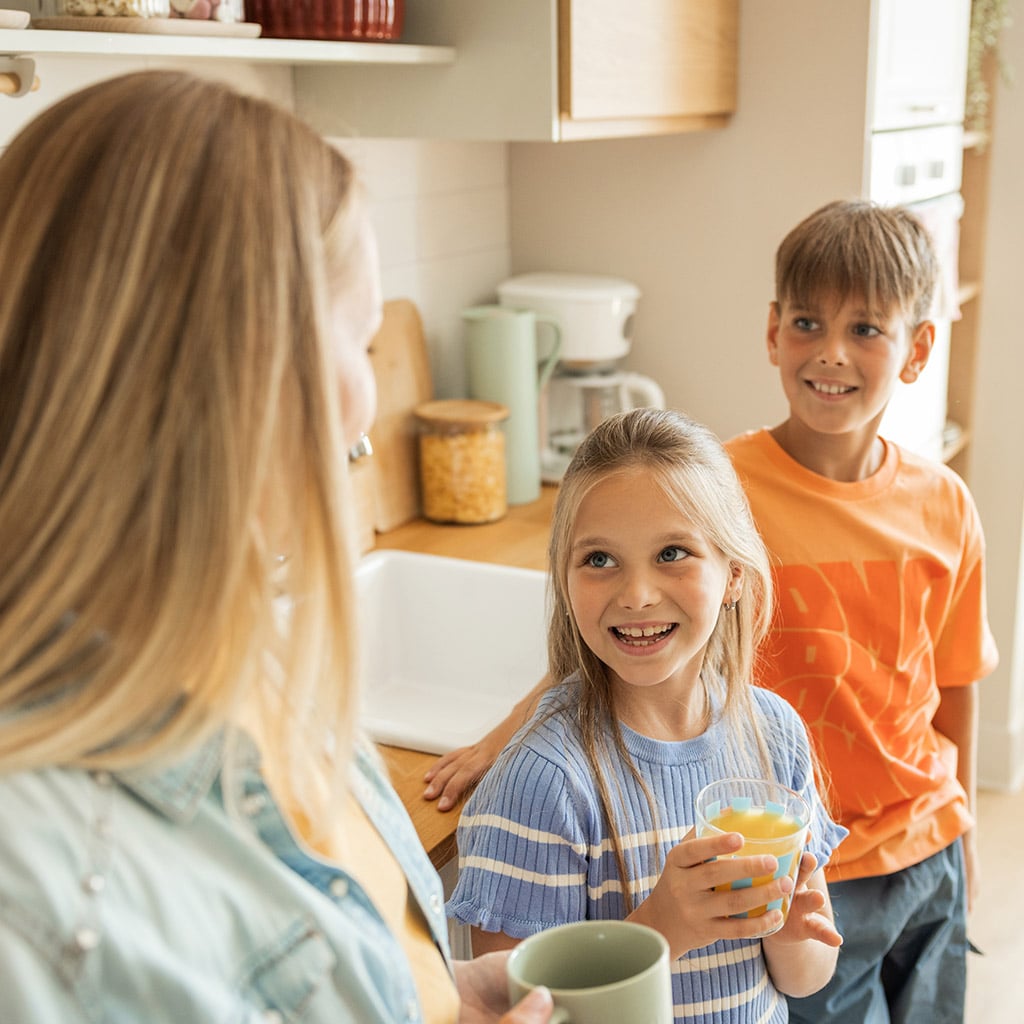 4-Друг-доньки