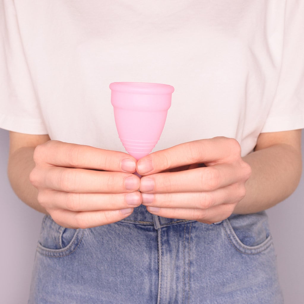4-Менструальна-чаша