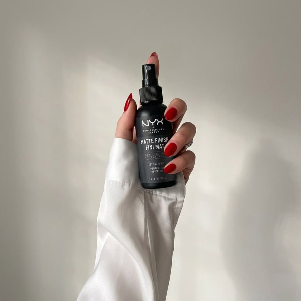 01 NYX Professional Makeup Setting Spray Matte Finish (1650)