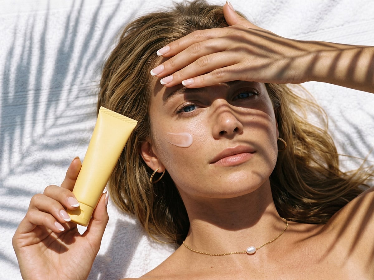 Більше, ніж SPF: ТОП засобів, які одночасно захищають і доглядають