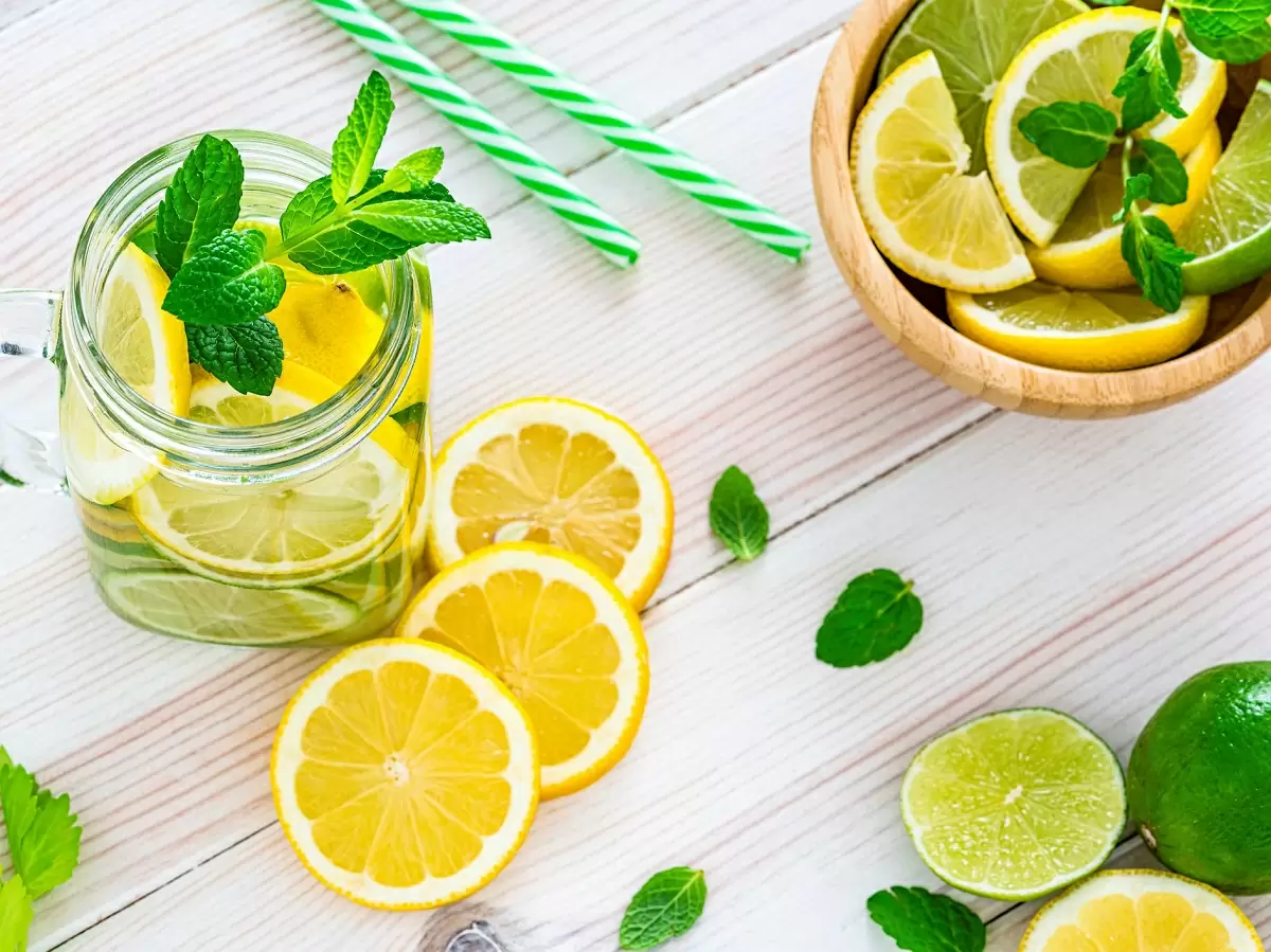 Вода с лимоном польза и вред сколько можно пить в день лечебные свойства для организма